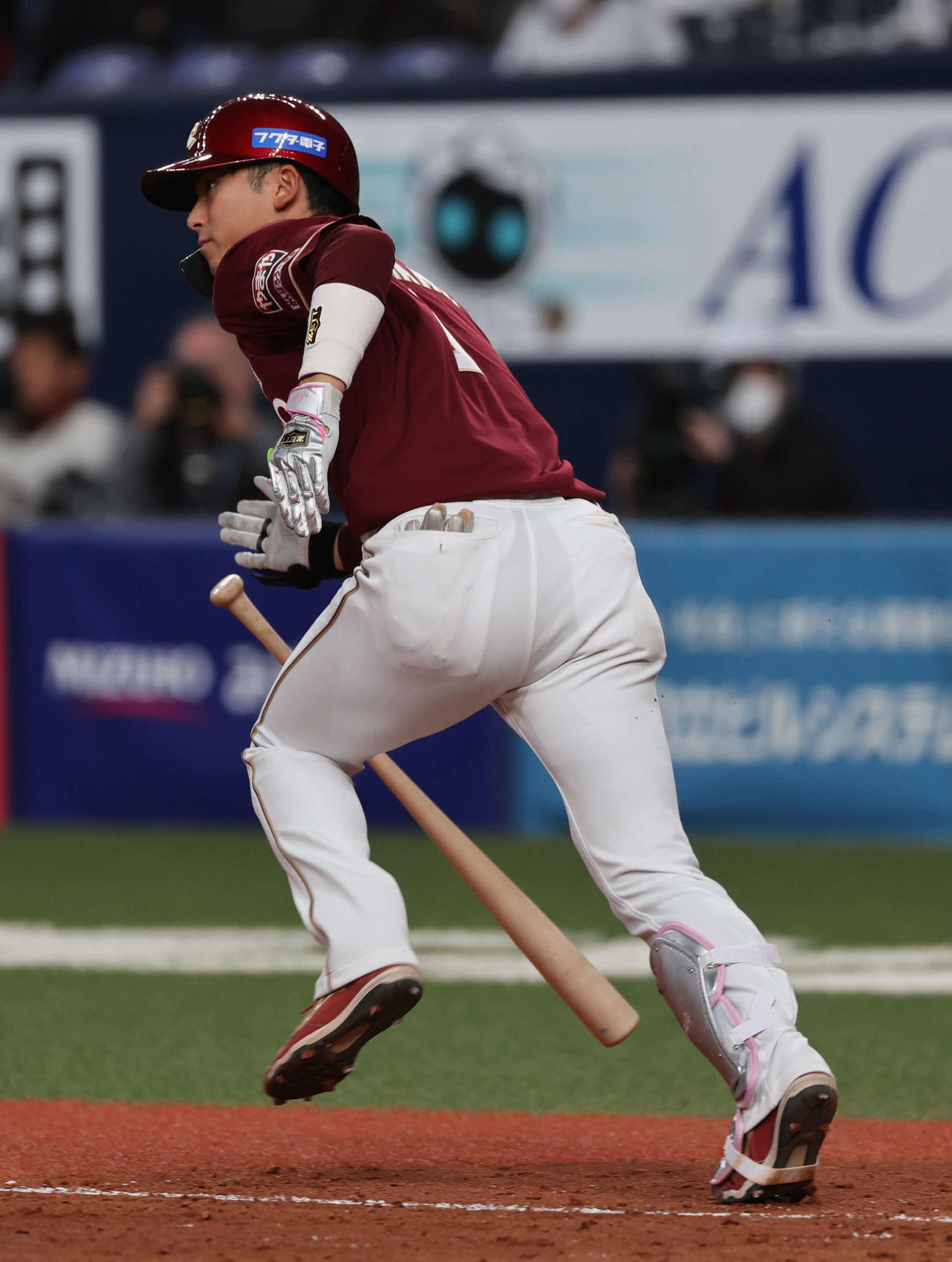 オリックス対楽天　5回表楽天2死、宗山は左前打を放つ（撮影・西尾就之）