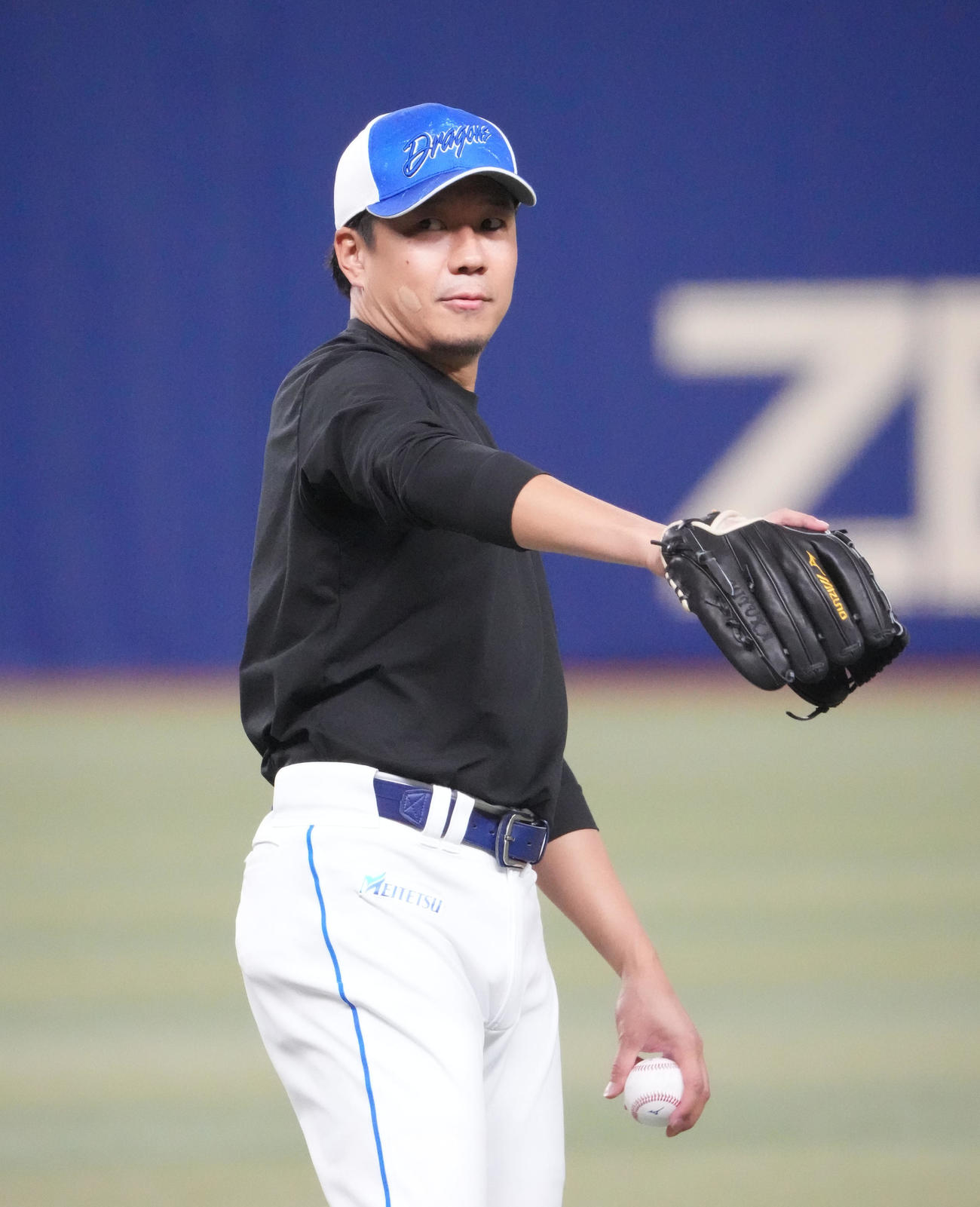 キャッチボールをする大野（撮影・森本幸一）