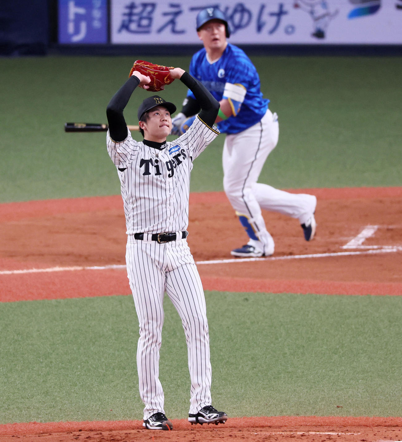 阪神対DeNA 3回表DeNA2死、才木は牧に左越えソロ本塁打を浴びる（撮影・加藤哉）