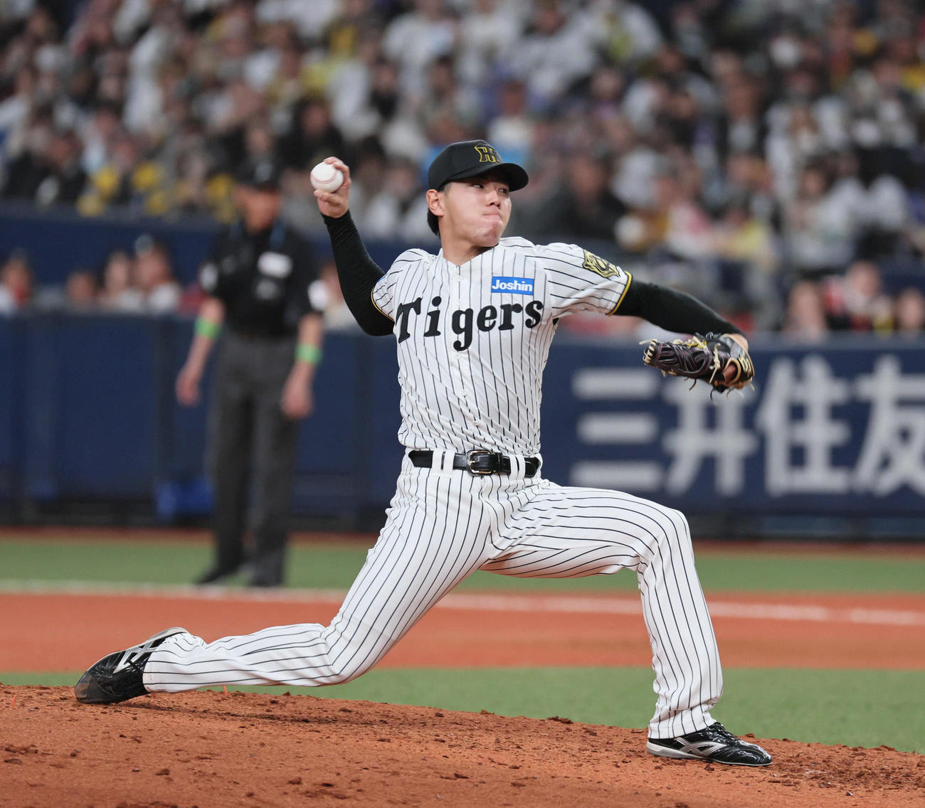 阪神対DeNA 8回表、3番手で登板した阪神工藤（撮影・宮崎幸一）