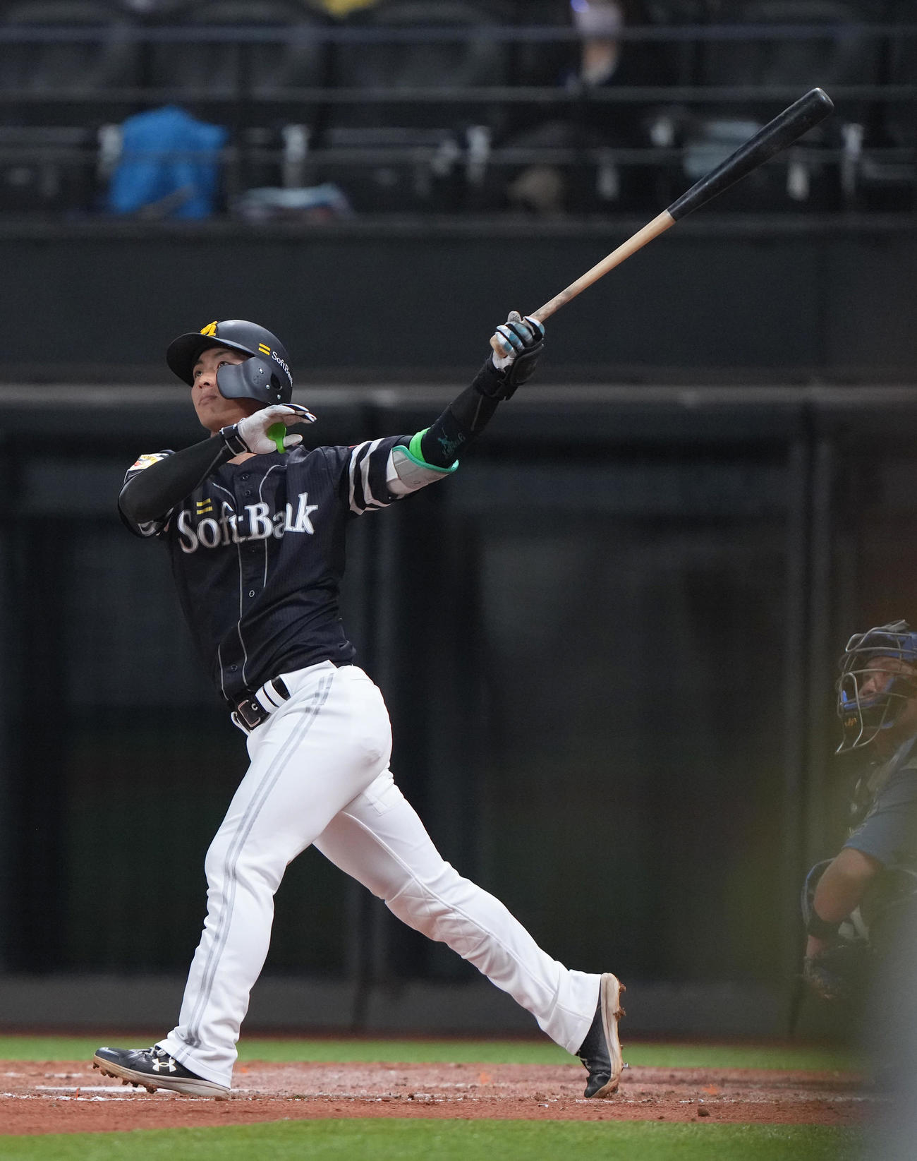 日本ハム対ソフトバンク　5回表ソフトバンク2死、今宮はソロ本塁打を放つ（撮影・足立雅史）
