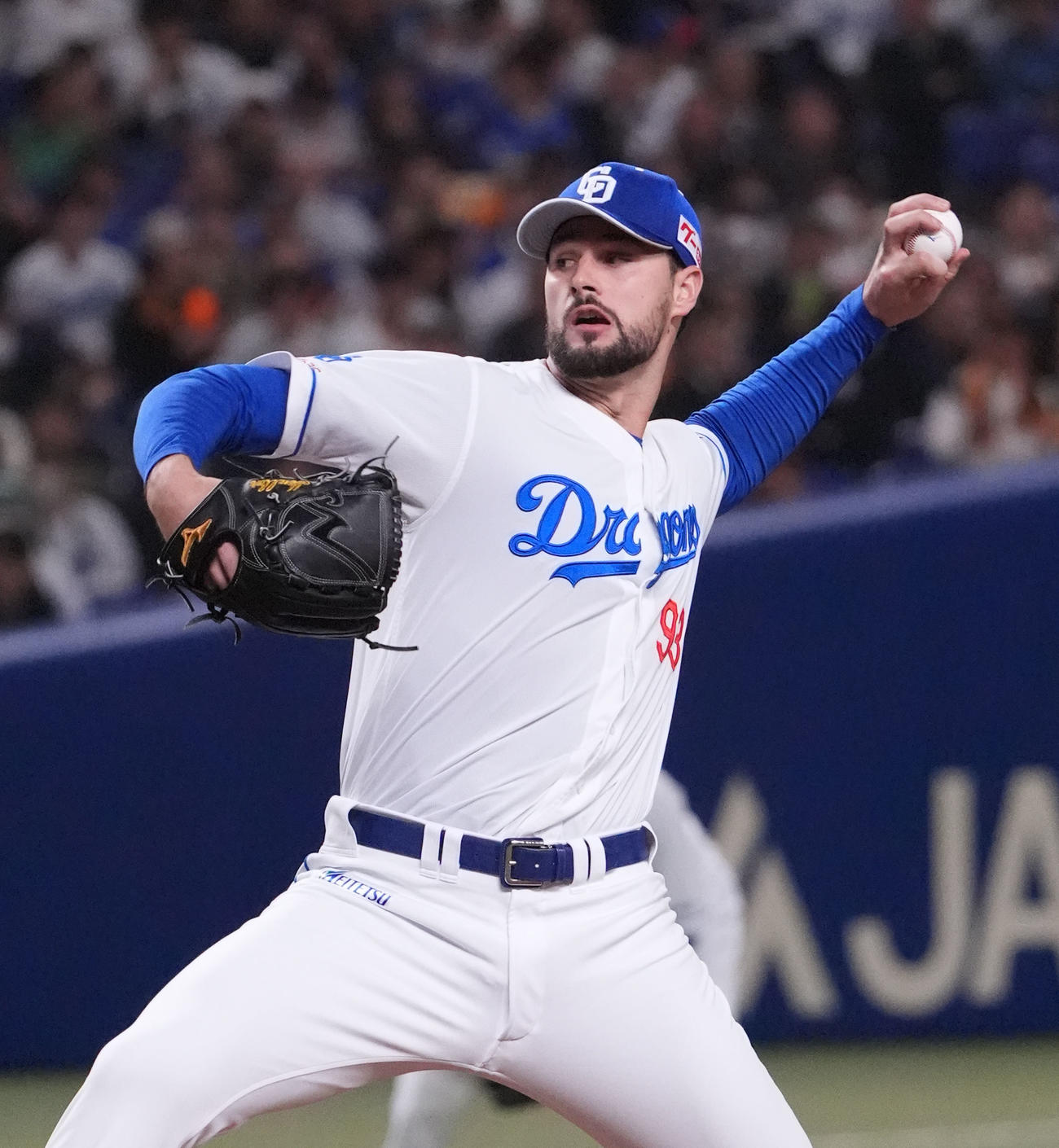 中日対巨人　1回表、登板する中日先発のマラー（撮影・森本幸一）