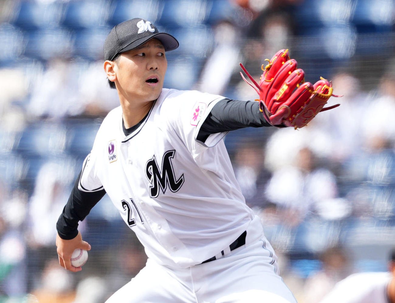ロッテ石川柊太（2025年3月撮影）