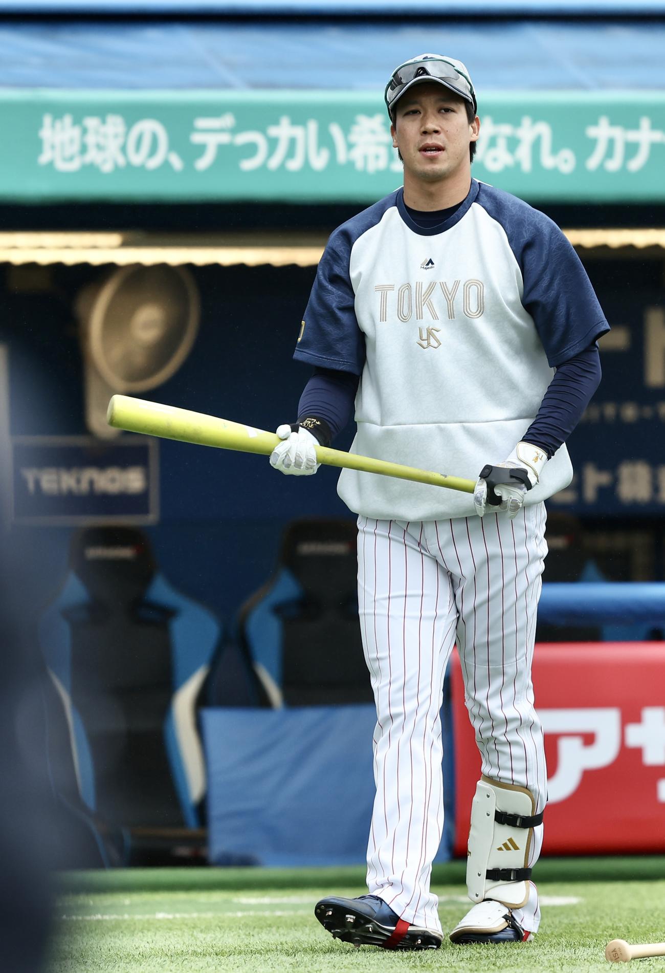 ヤクルト対広島　試合前、練習に臨むヤクルト山田（撮影・河田真司）
