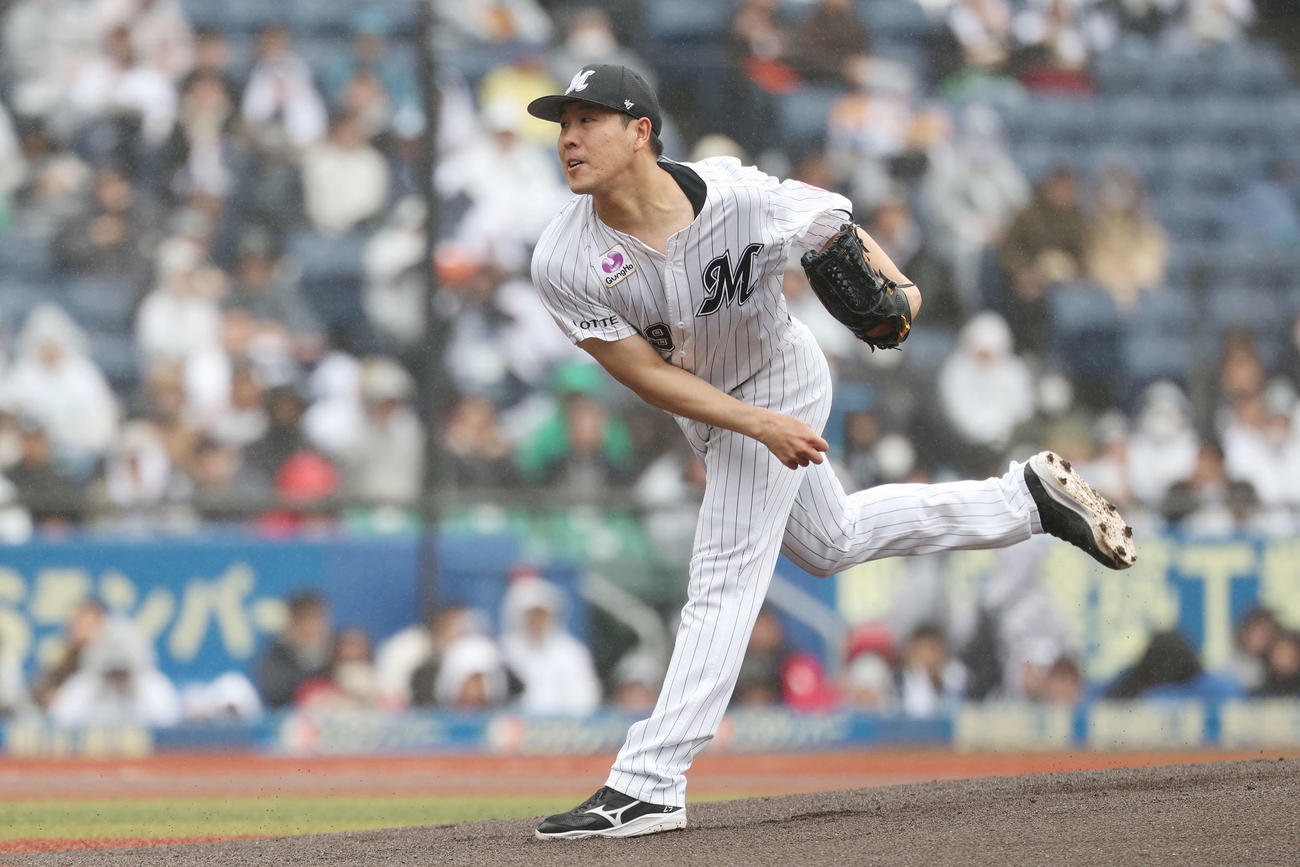 ロッテ対オリックス　ロッテ先発の西野（撮影・宮地輝）