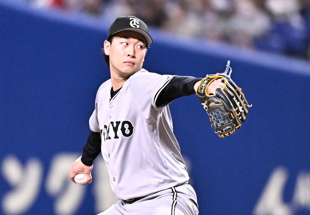 中日対巨人　巨人先発の山崎（撮影・滝沢徹郎）