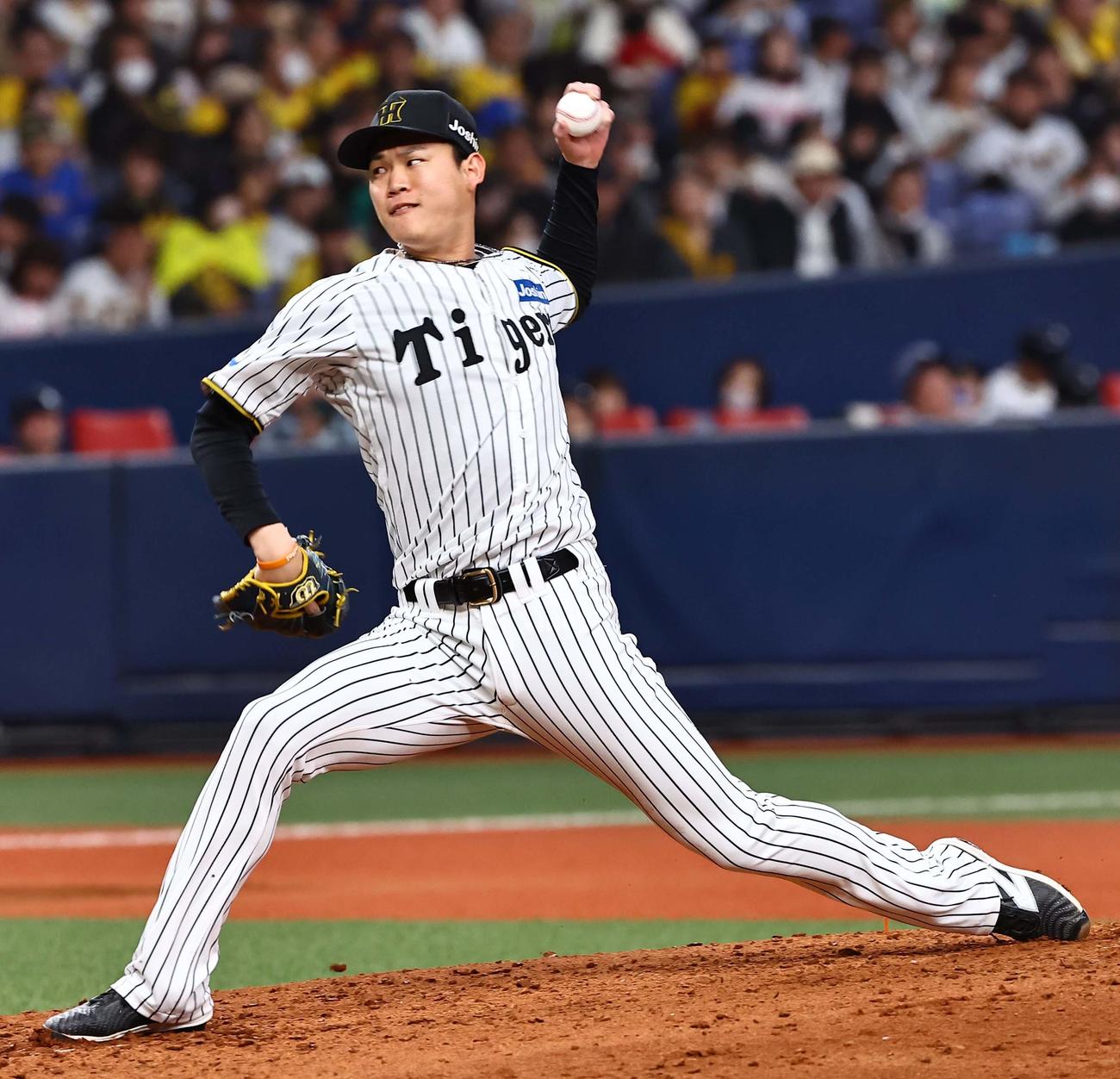 阪神対DeNA　阪神2番手の及川（撮影・上田博志）