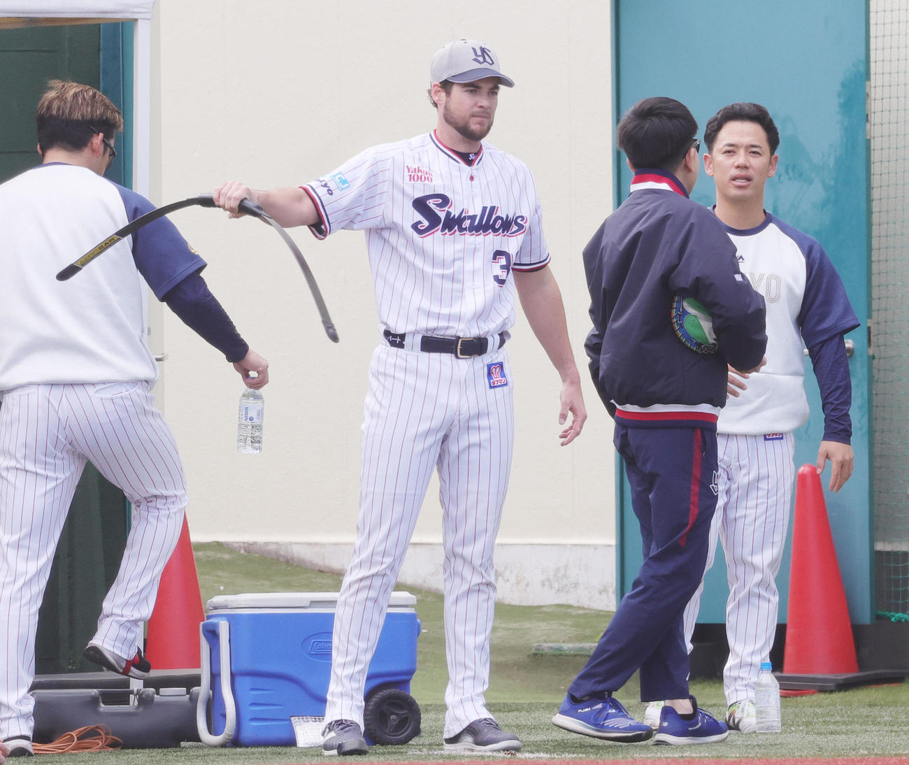 ヤクルト対中日　調整するヤクルトのランバート（撮影・野上伸悟）