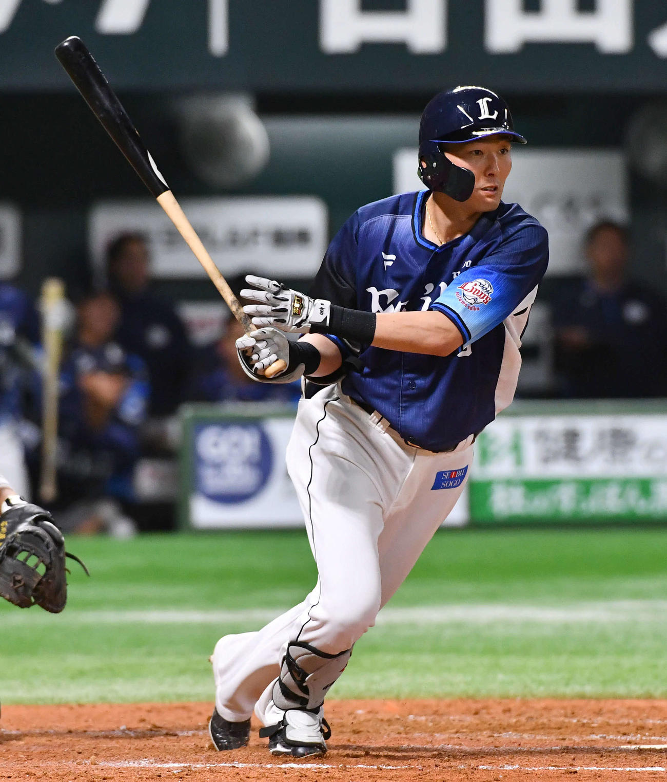 ソフトバンク対西武　4回表西武1死一、二塁、源田は適時右二塁打を放つ（撮影・岩下翔太）