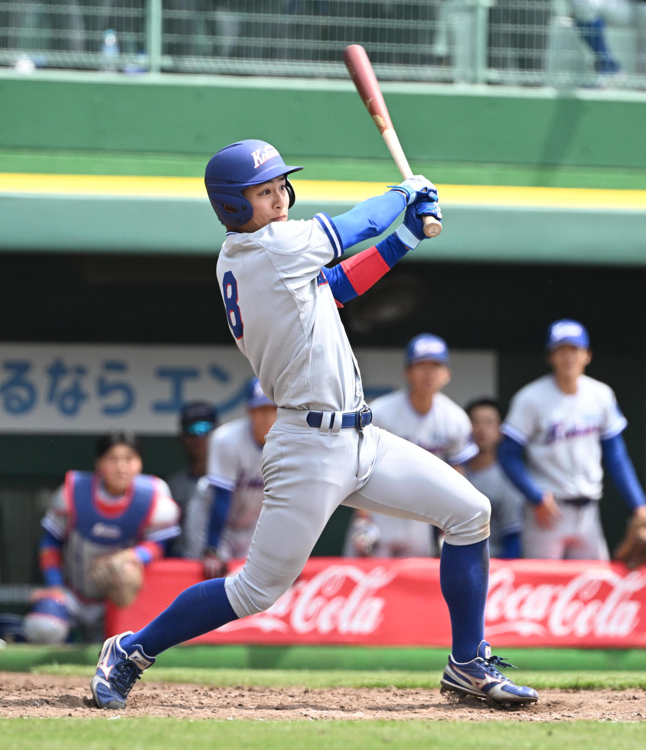 関西国際大対天理大　9回表関西国際大2死一、三塁、決勝の右前適時打を放つ田中（撮影・和賀正仁）