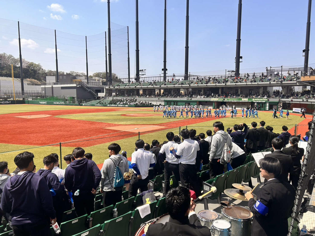 ジャイアンツタウンスタジアムで行われた首都大学野球春季リーグの開幕戦は2季優勝を狙う日体大が制した（撮影・平山連）