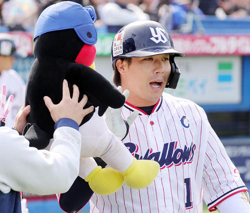 ヤクルト】山田哲人が通算300号 池山隆寛2軍監督の304本に次ぐ球団2