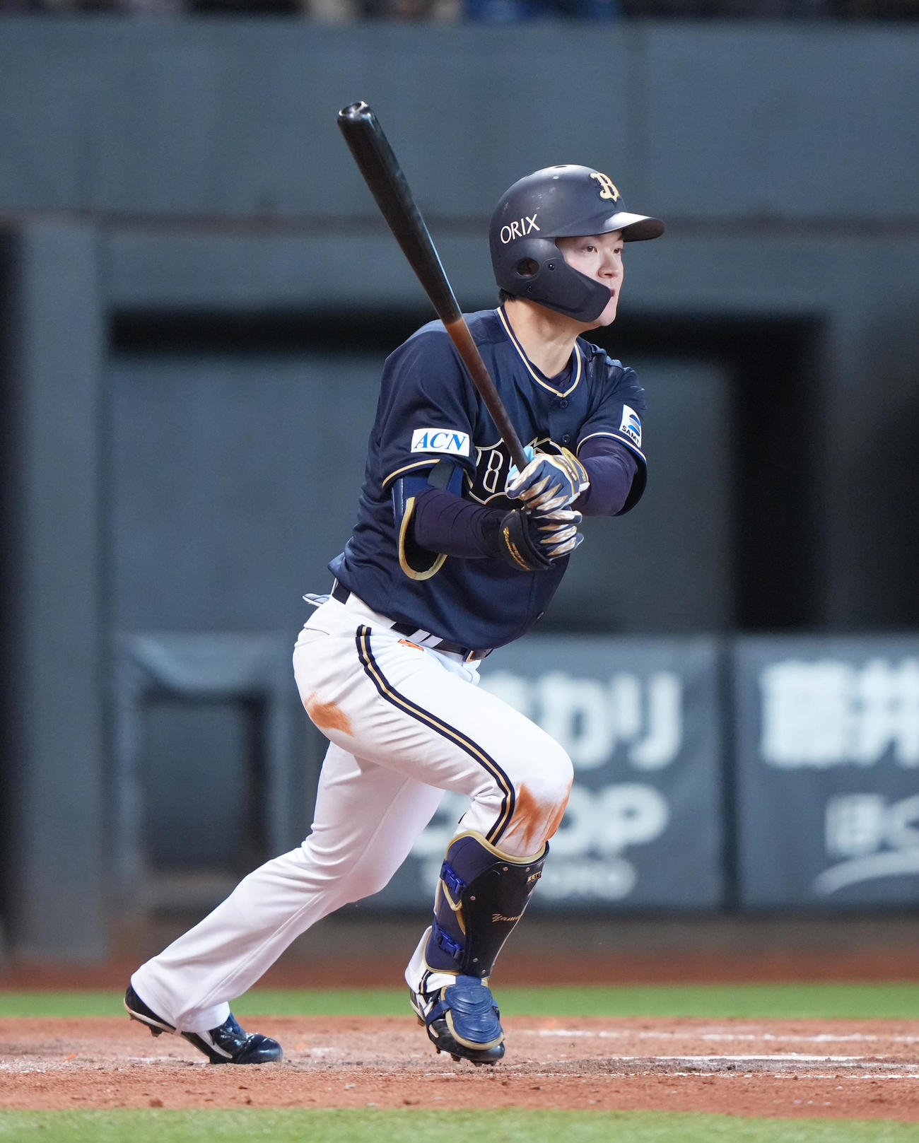 日本ハム対オリックス　5回表オリックス1死満塁、山中は右前2点適時打を放つ（撮影・足立雅史）