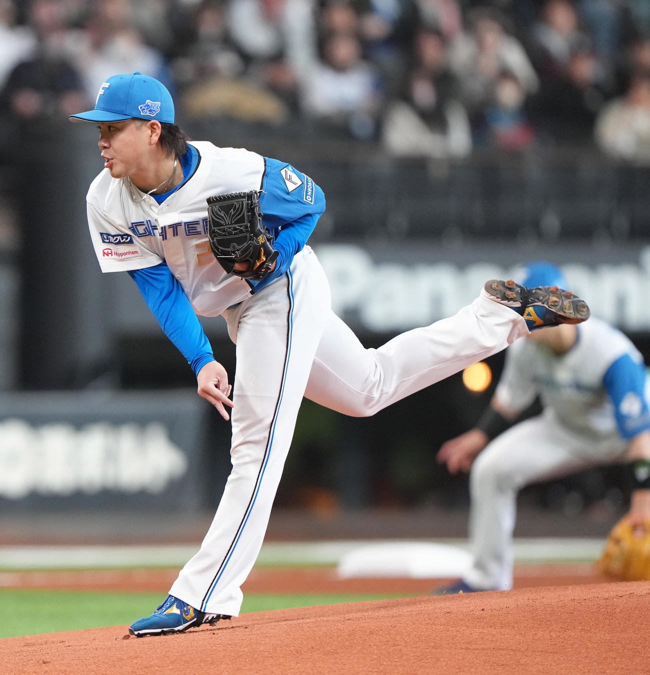 日本ハム対オリックス　日本ハム先発の金村（撮影・足立雅史）