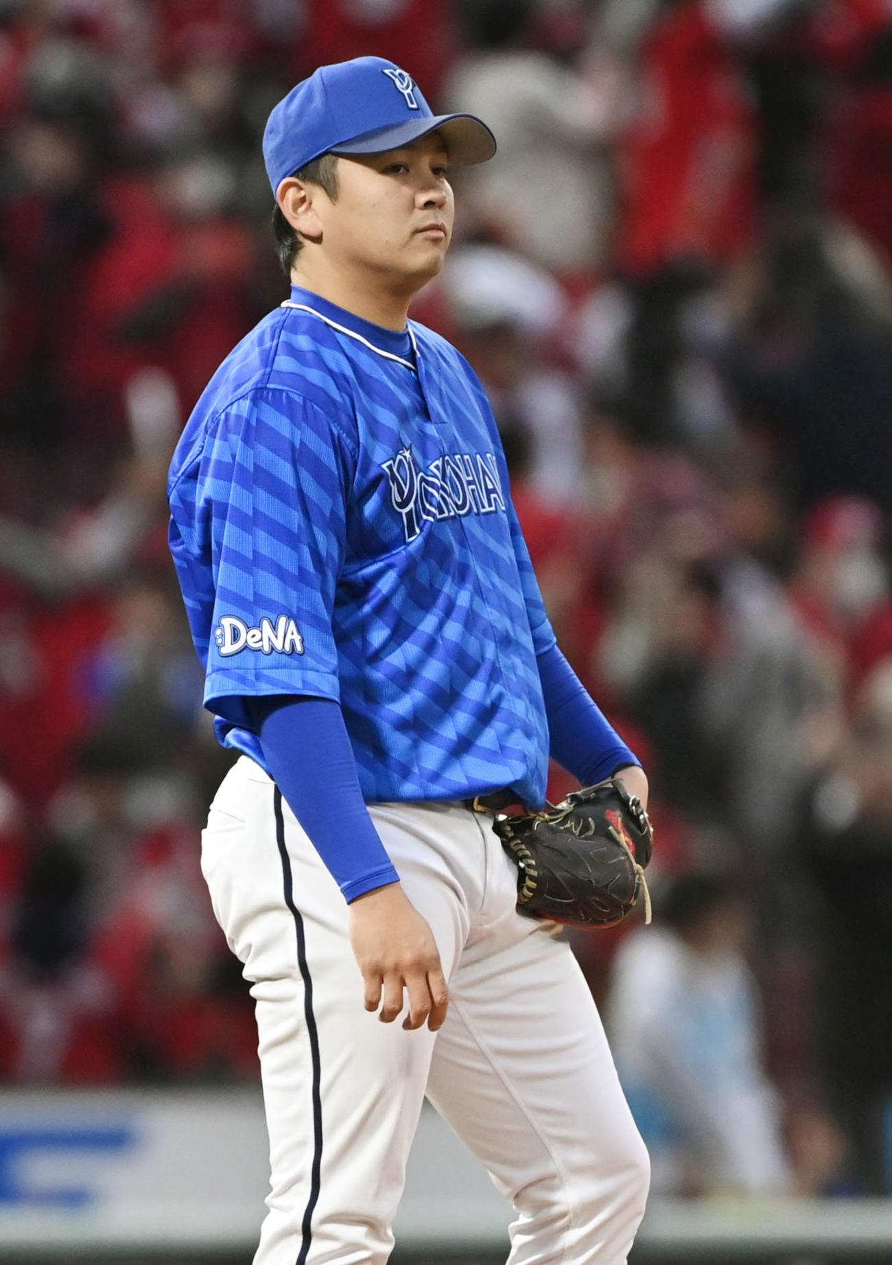 11回、広島の代打田村にサヨナラ本塁打を浴びたDeNA山崎（共同）