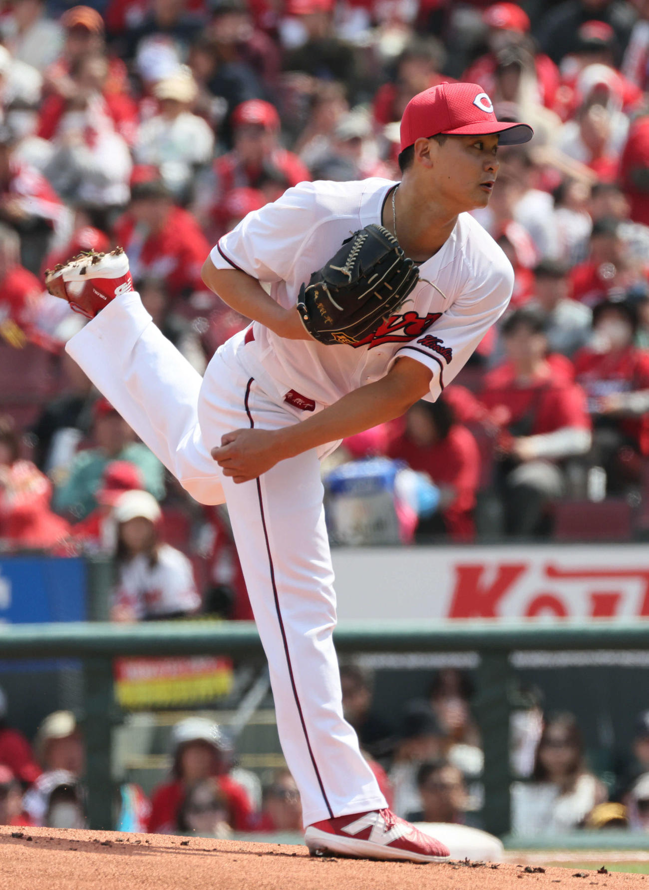 広島対DeNA　広島先発の森（撮影・加藤孝規）