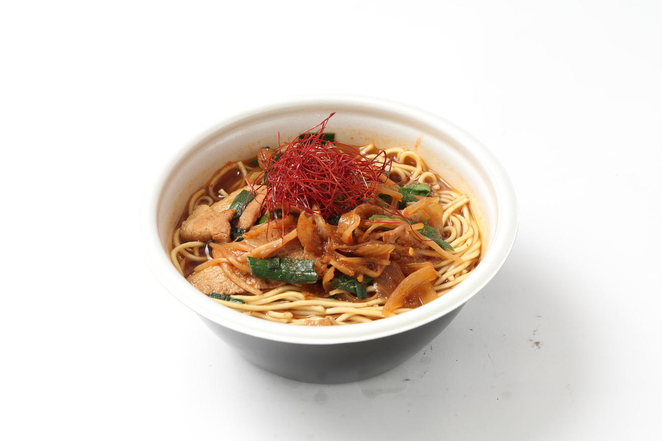 皇蘭特製！掛布雅之のスタミナラーメン（阪神電鉄提供）