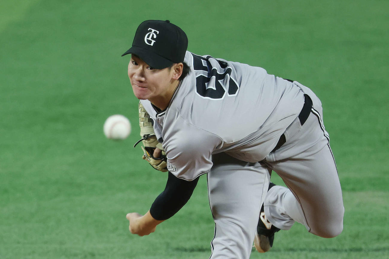 DeNA対巨人　巨人先発の井上（撮影・宮地輝）