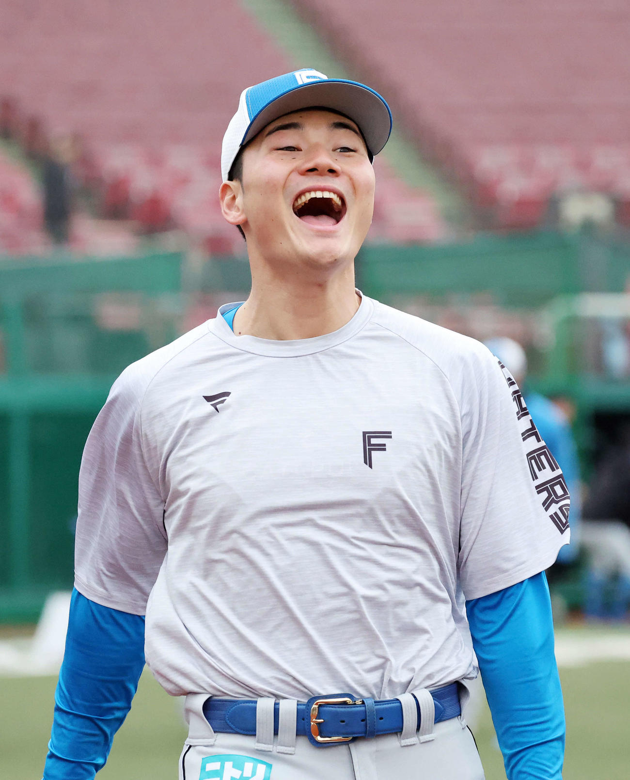 楽天対日本ハム　練習中、笑顔を見せる日本ハム清宮幸（撮影・鈴木正人）　