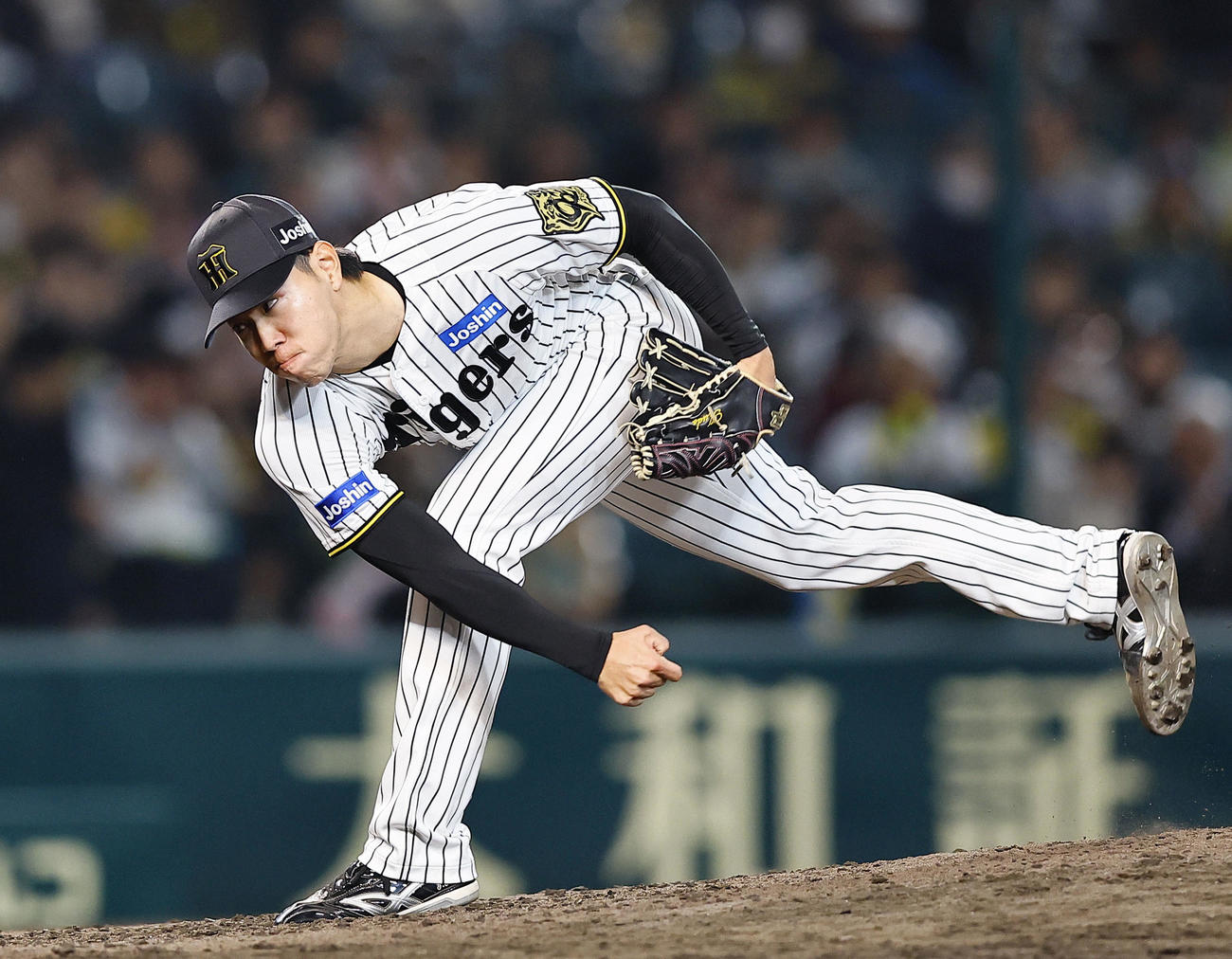 阪神対ヤクルト　6回途中、2番手で登板した阪神工藤（撮影・藤尾明華）