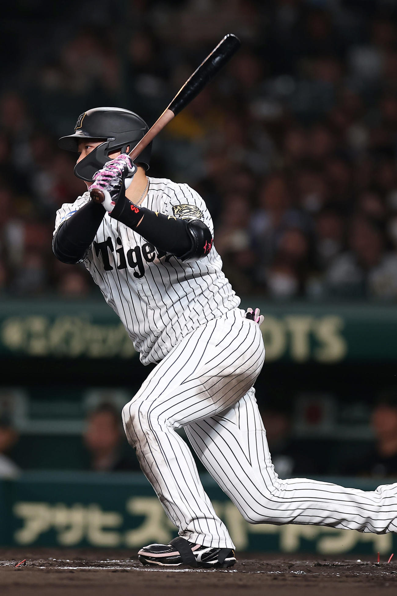 阪神対ヤクルト　3回裏阪神2死、左前打を放つ大山（撮影・前田充）