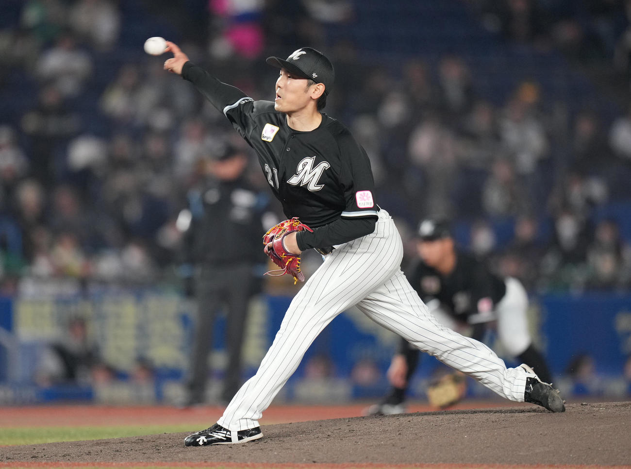 ロッテ対ソフトバンク　先発し力投するロッテ石川柊（撮影・鈴木みどり）