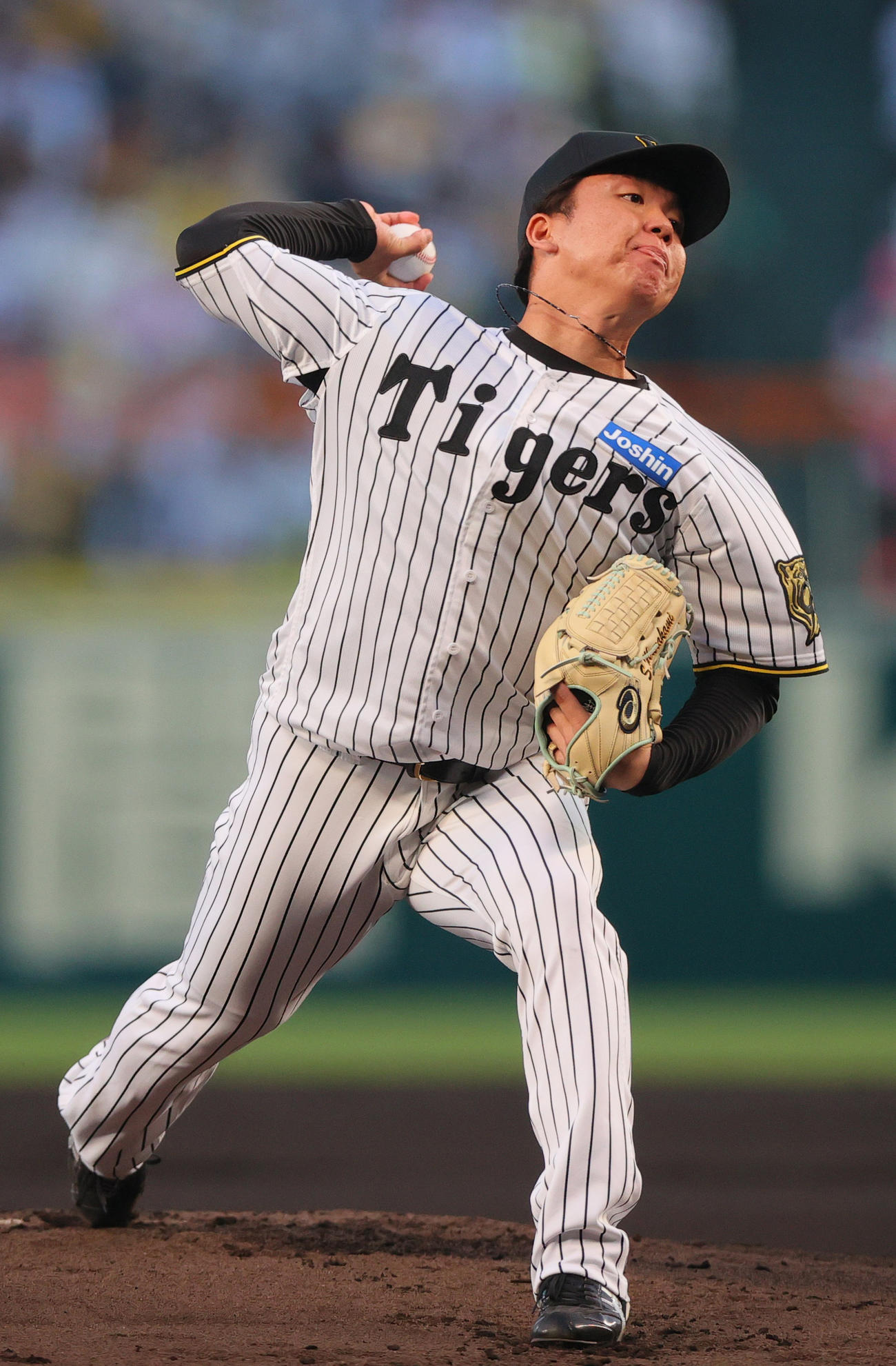 阪神対中日　阪神先発の村上（撮影・上山淳一）