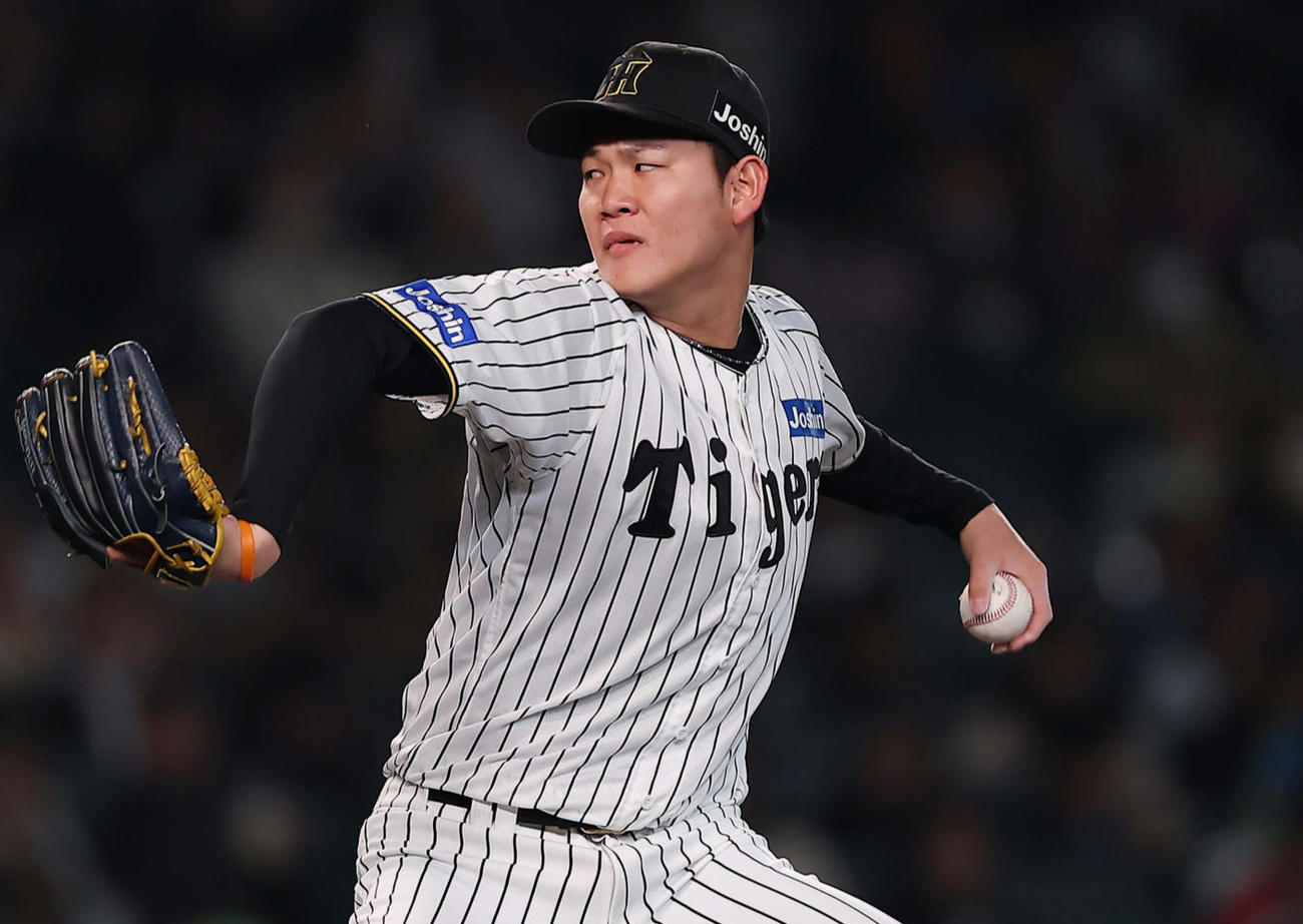 阪神対中日　力投する阪神2番手の及川（撮影・前田充）