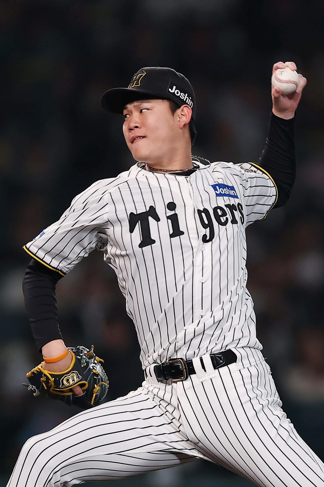 阪神対中日　力投する阪神2番手の及川（撮影・前田充）