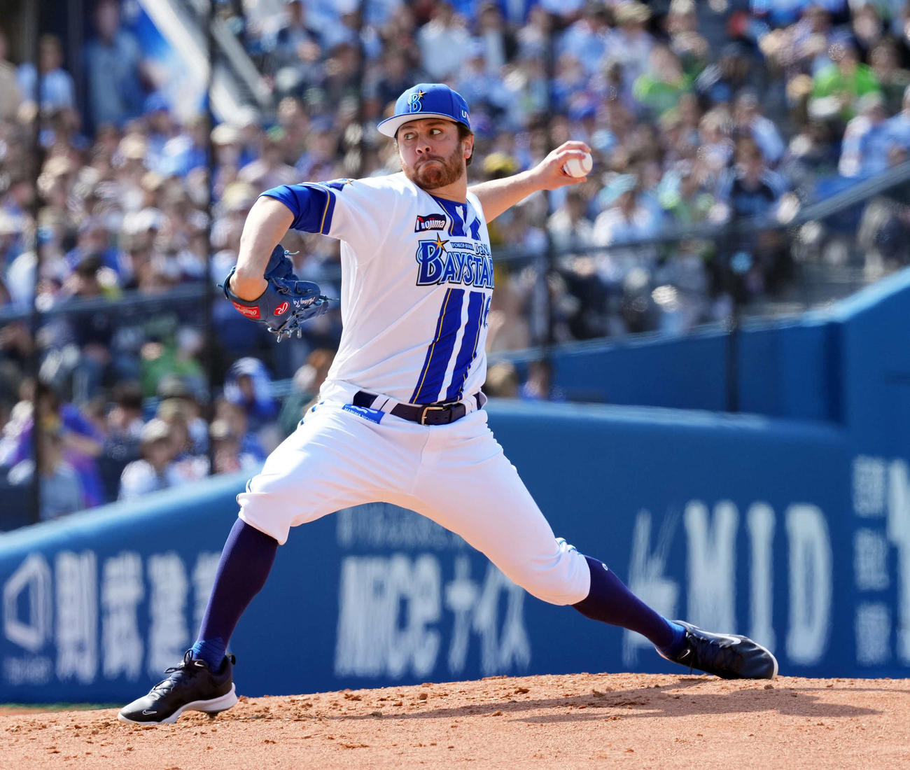 DeNA対ヤクルト　DeNAの先発ケイ（撮影・たえ見朱実）