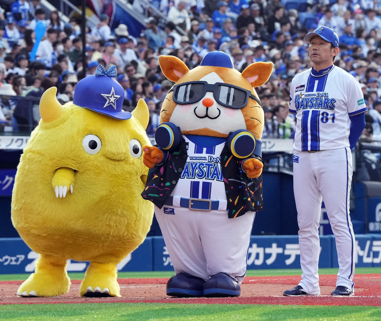 DeNA対ヤクルト　ヤクルトに勝利したDeNA三浦監督（撮影・たえ見朱実）