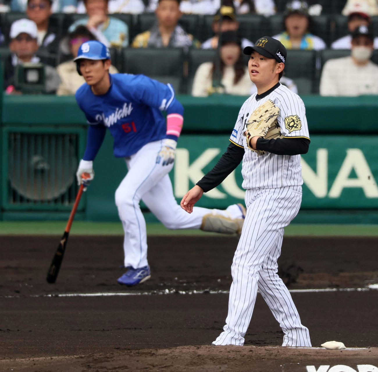 阪神対中日　1回表中日1死三塁、西勇は上林に先制中前適時打を許す（撮影・加藤哉）