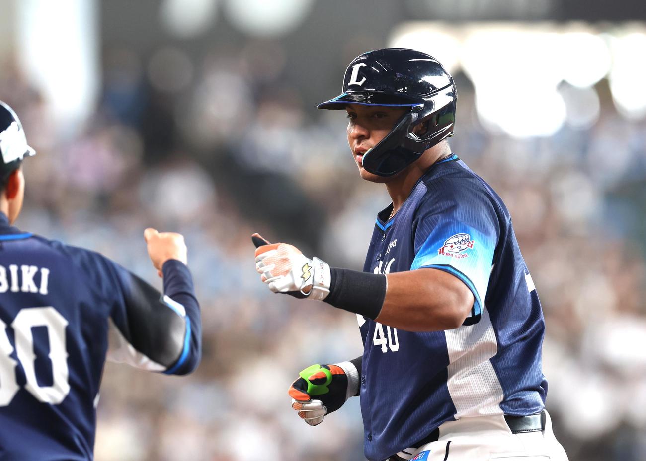 日本ハム対西武　1回表西武2死二塁、左前適時打を放つセデーニョ（撮影・黒川智章）
