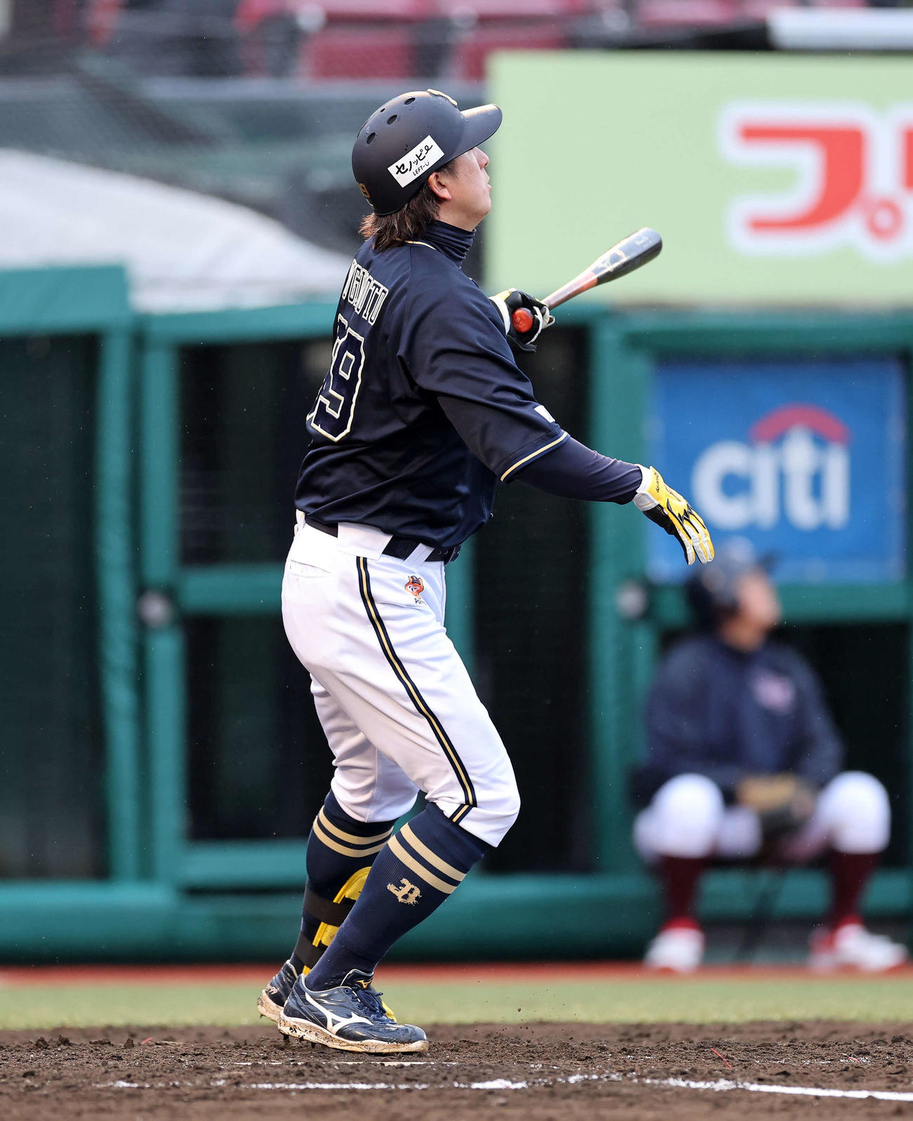 楽天対オリックス　3回表オリックス無死、杉本は左越えソロ本塁打を放つ（撮影・鈴木正人）　