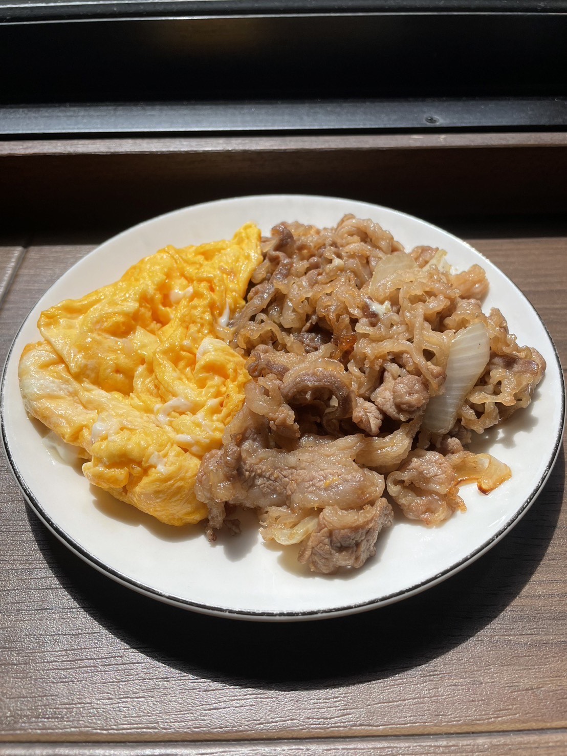 「もみだれ焼肉　獅子楼」のランチ限定メニュー（阪神電鉄提供）