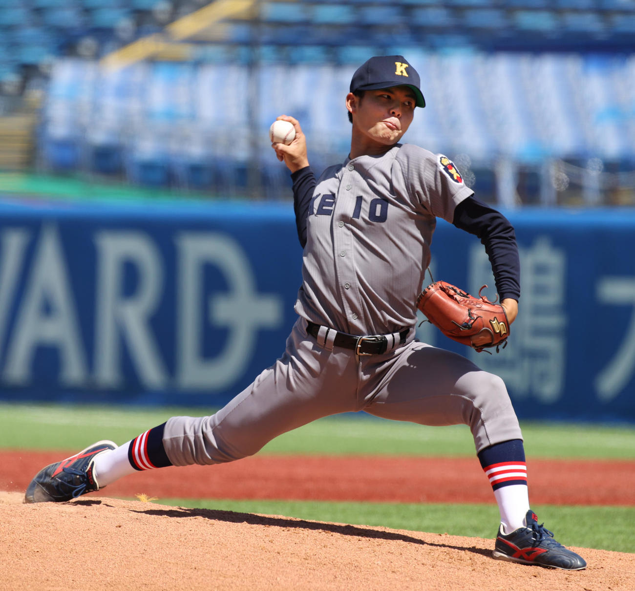 慶大対立大　先発した慶大・外丸（撮影・柴田隆二）