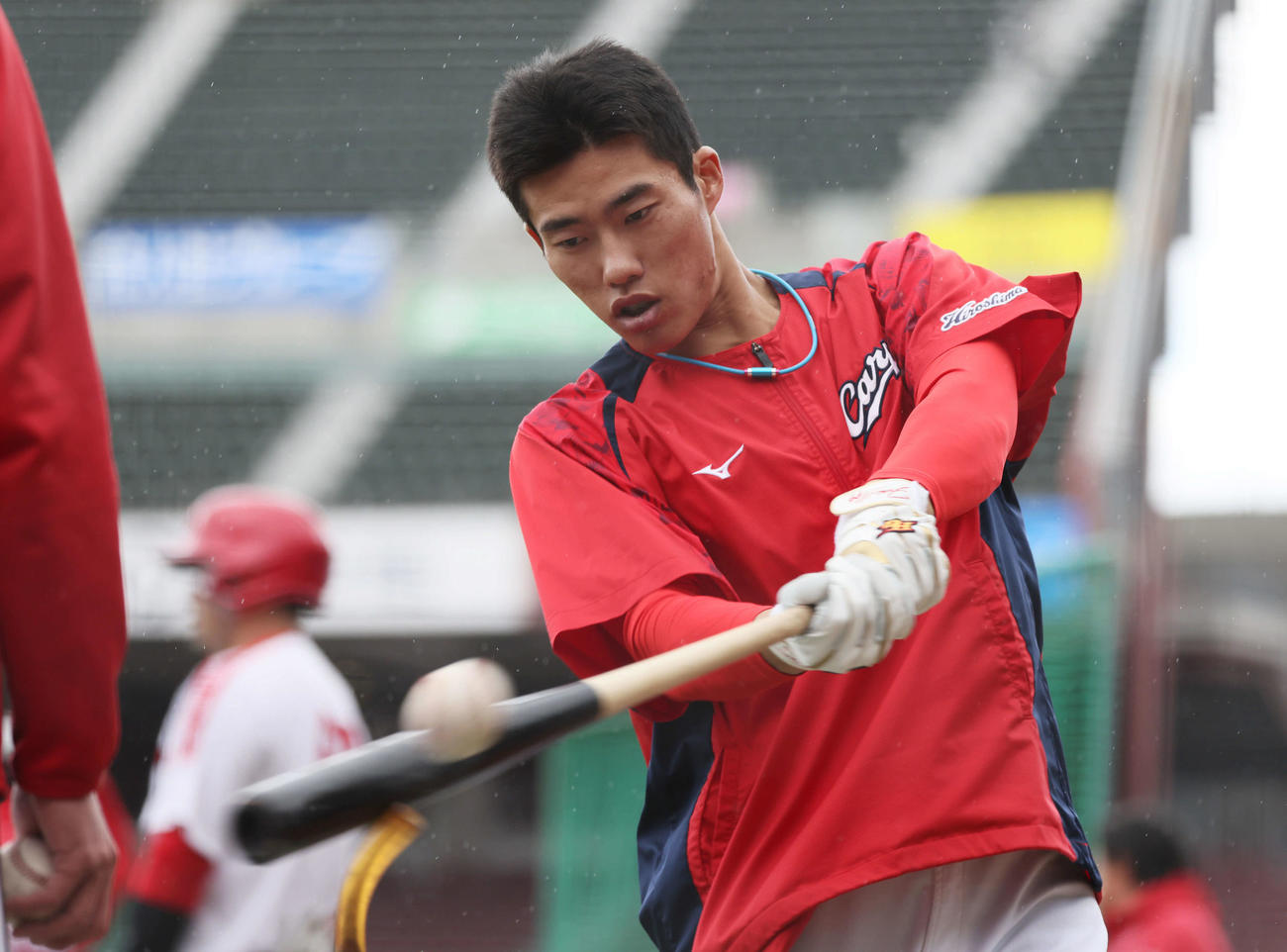 広島対中日　試合前練習　ノーマスクで練習する二俣（撮影・加藤孝規）