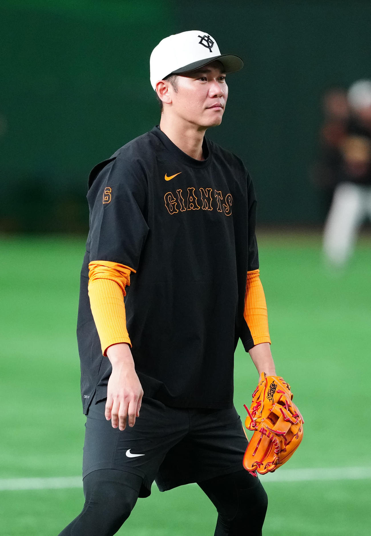 巨人対DeNA　試合前練習に臨む巨人坂本（撮影・江口和貴）