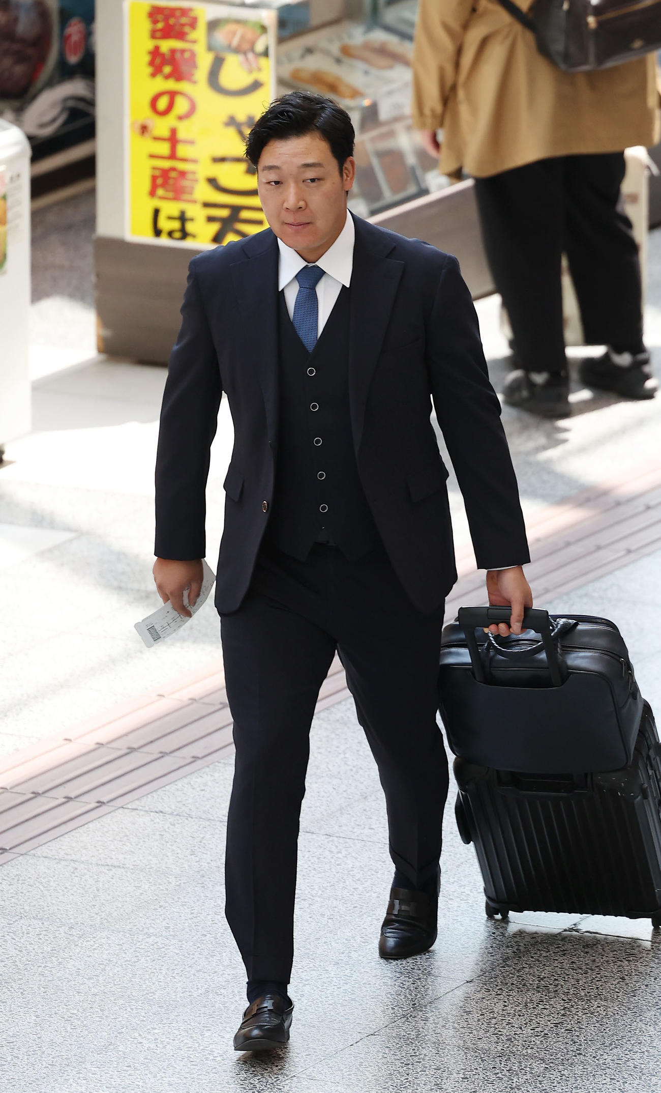 松山から東京へ向け移動する阪神大山（撮影・前田充）