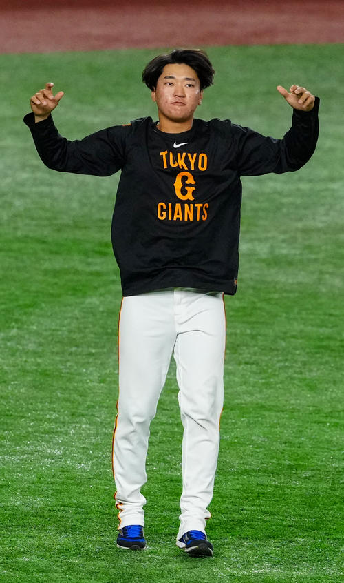 【巨人】笹原操希「ちょっとびっくり」1軍合流「若々しくプレーするだけかな」21年育成4位 - プロ野球 : 日刊スポーツ