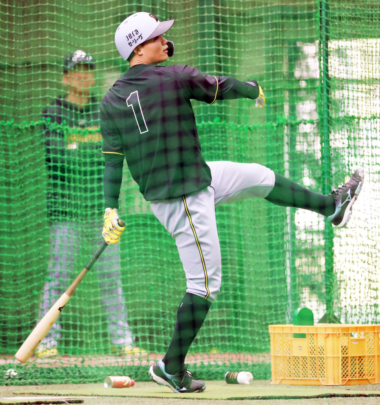 フリー打撃を行う阪神森下（撮影・野上伸悟）