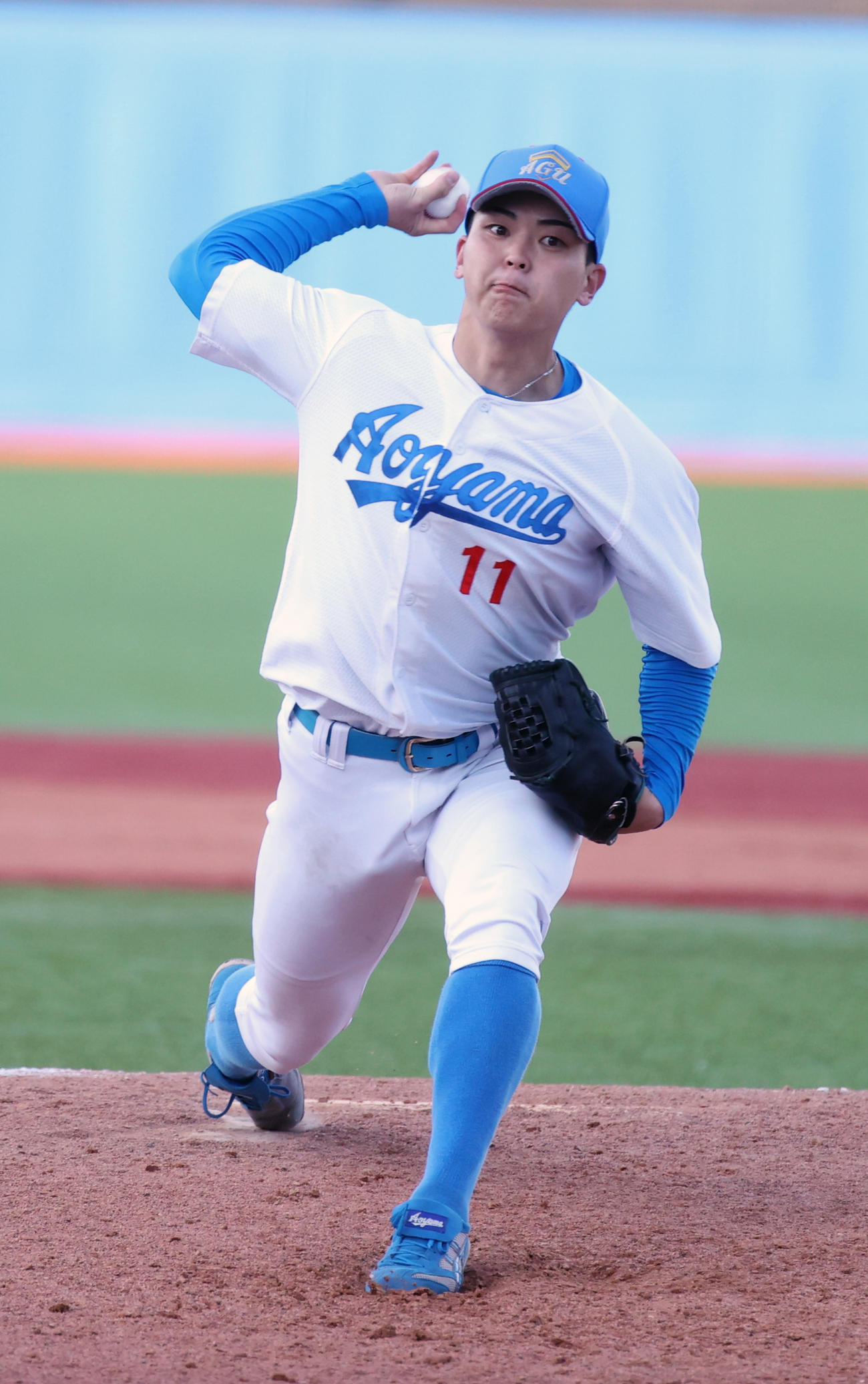 青学大対日大　先発した青学大・中西（撮影・柴田隆二）