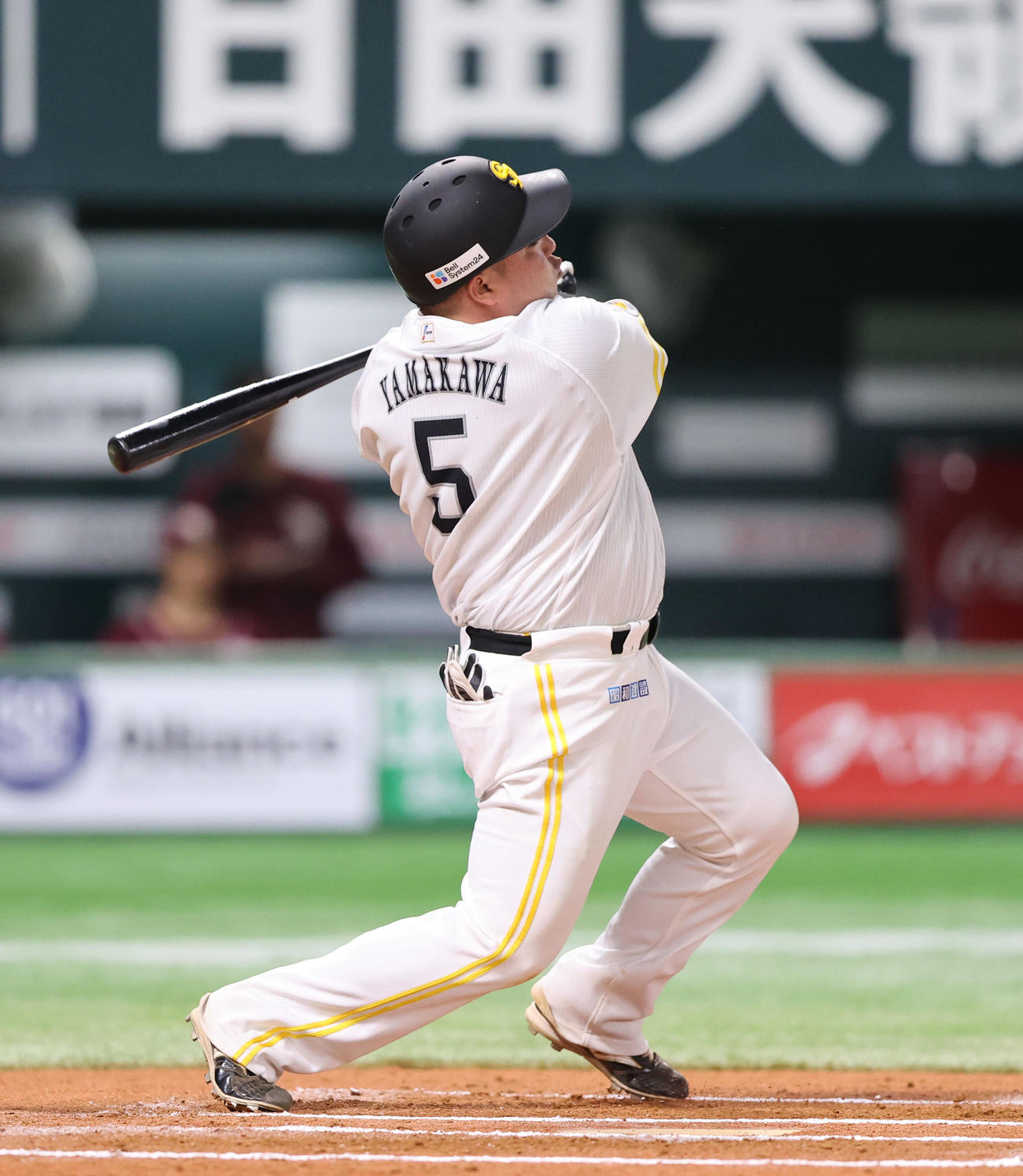 ソフトバンク対楽天　6回裏ソフトバンク無死、山川は左前安打を放つ（撮影・梅根麻紀）