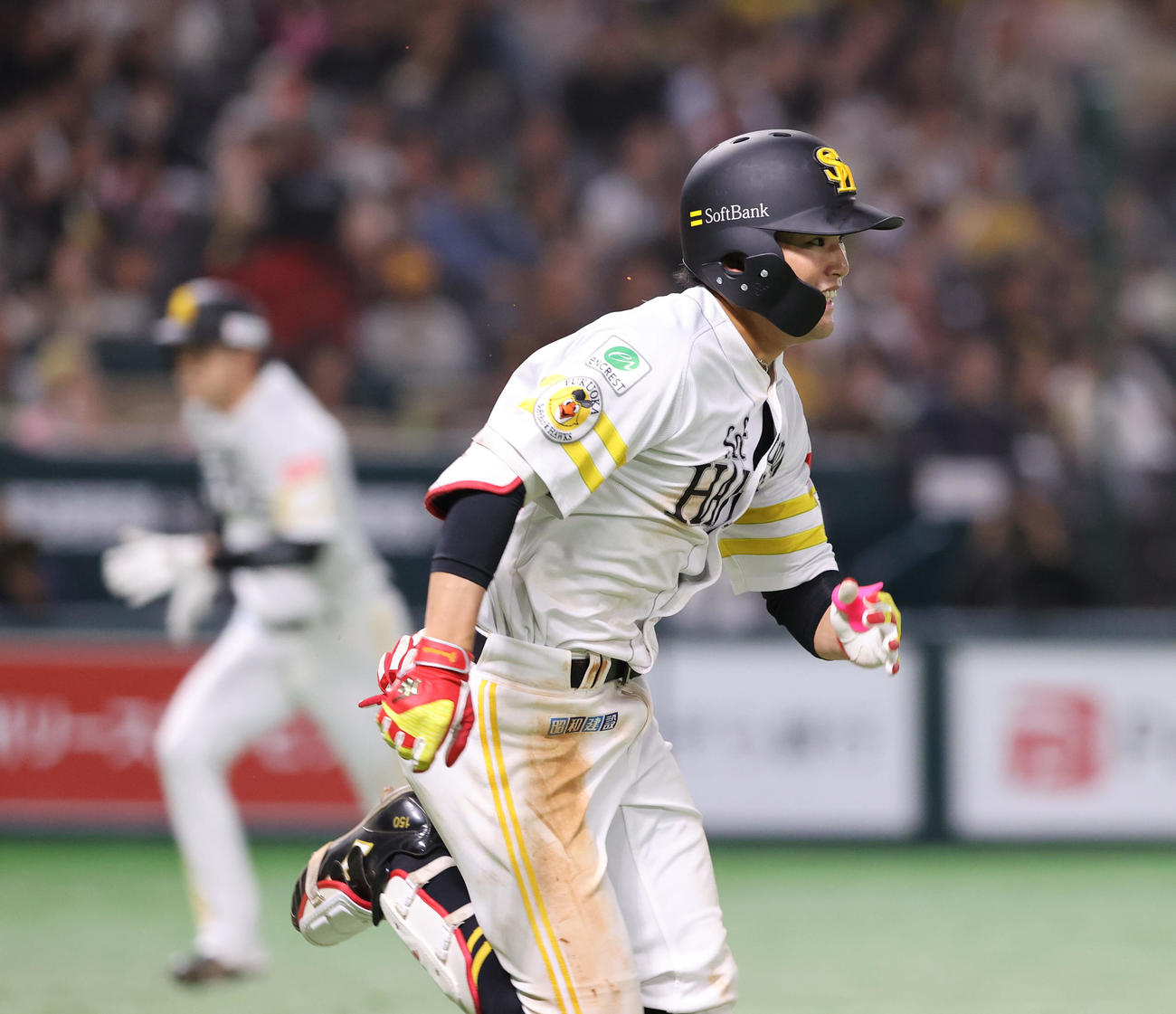 ソフトバンク対楽天　3回裏ソフトバンク1死三塁、山本のニゴロの間に三塁走者の川瀬が生還（撮影・梅根麻紀）