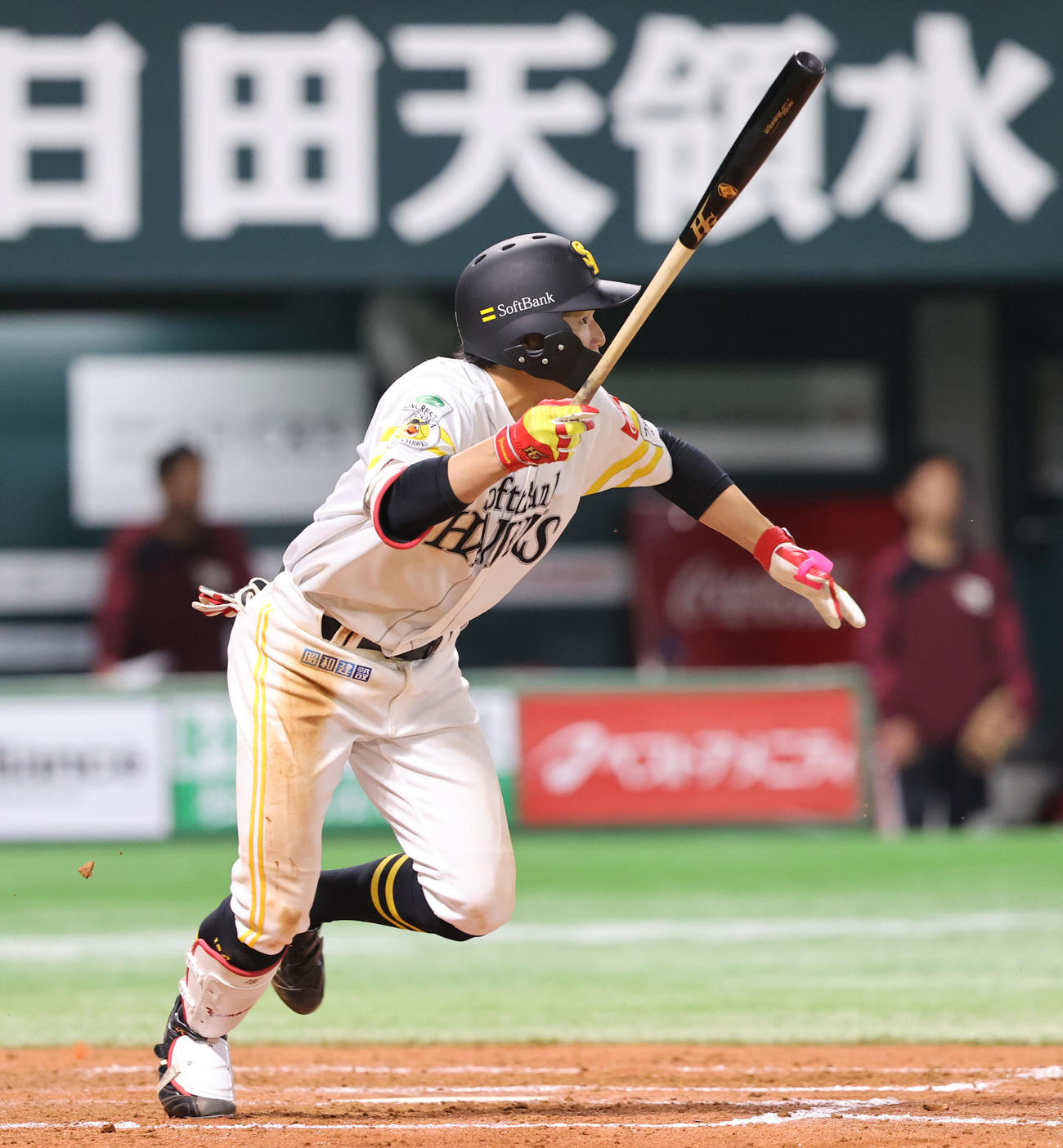 ソフトバンク対楽天　3回裏ソフトバンク1死三塁、山本のニゴロの間に三塁走者の川瀬が生還（撮影・梅根麻紀）