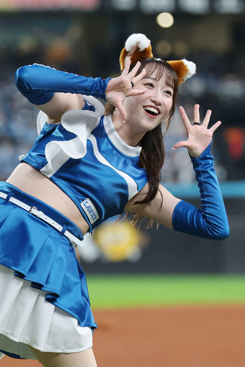 ファイターズガール上野菜奈子（2025年4月撮影）