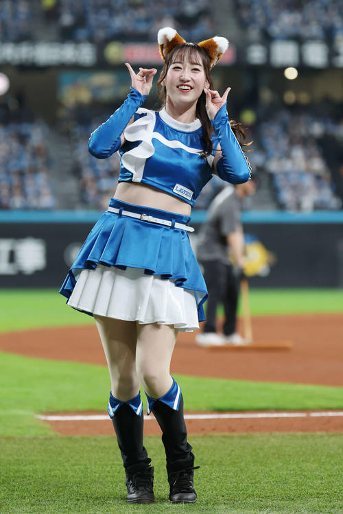 ファイターズガール上野菜奈子（2025年4月撮影）