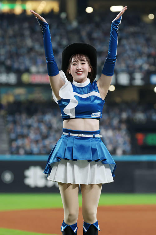 ファイターズガール上野菜奈子（2025年4月撮影）