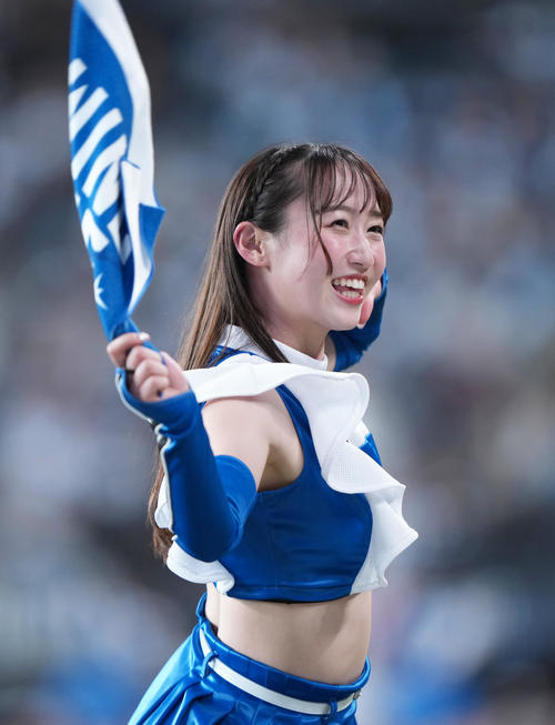 ファイターズガール上野菜奈子（2025年4月撮影）