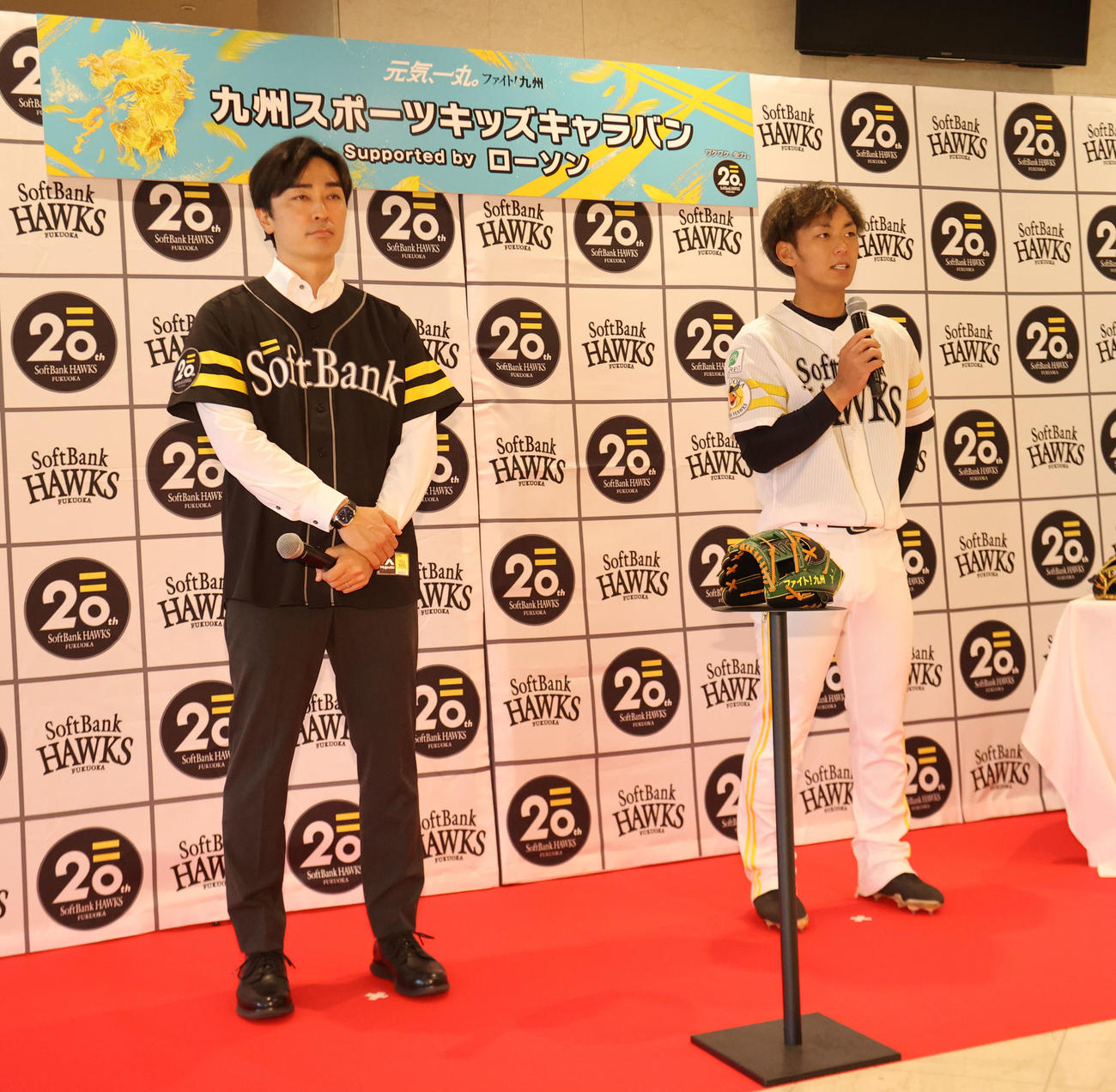 「九州スポーツキッズキャラバン」の会見に登壇した和田アドバイザーと今宮（撮影・梅根麻紀）